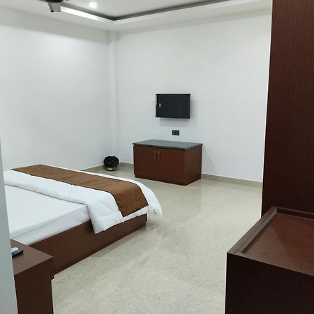 Griha Laxmi Hotel Dibrugarh Exterior photo